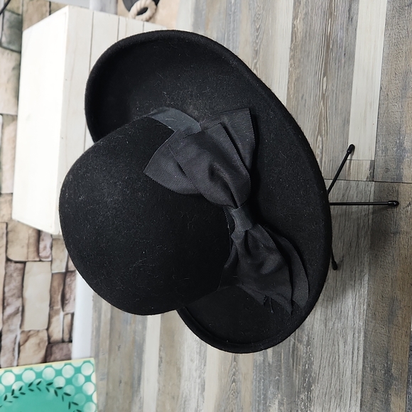 Vintage Liz Claiborne Wool Hat - Picture 3 of 7